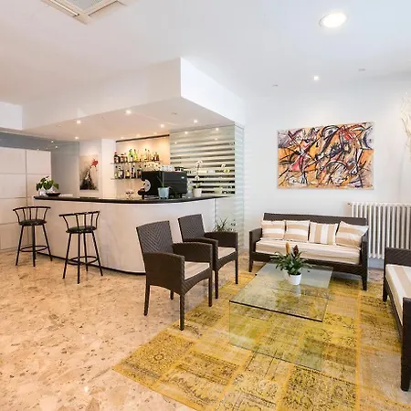 Stella Hotel 3*