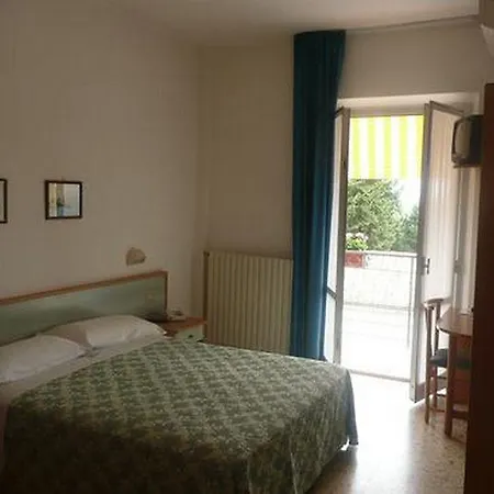 Stella Hotel 3*
